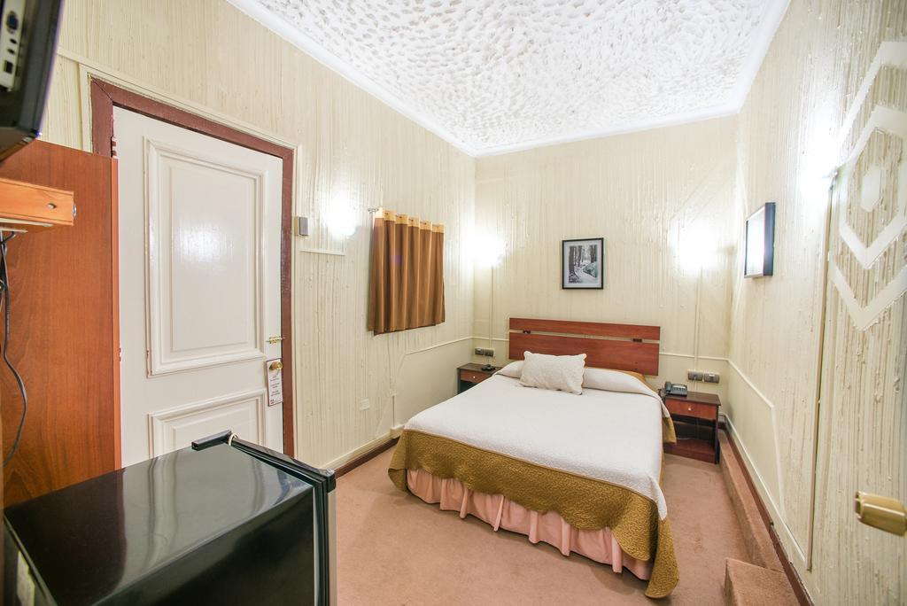 Hotel Sahara Inn Santiago de Chile Bagian luar foto